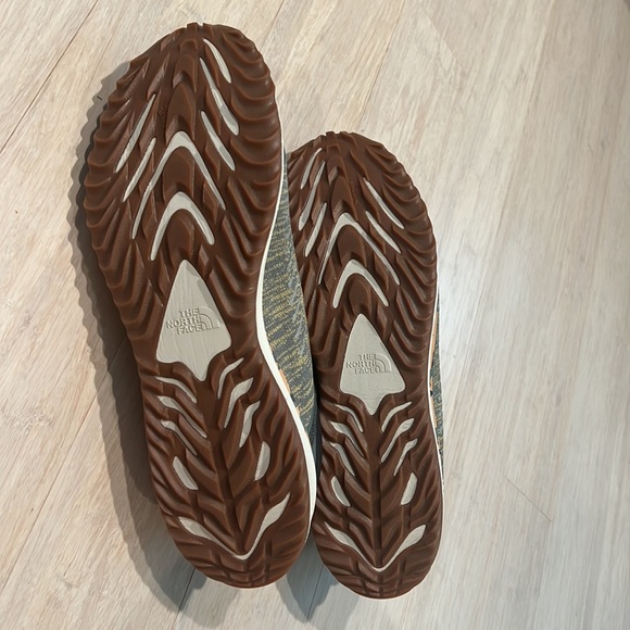 The North Face Sneakers - Picture 4 of 6